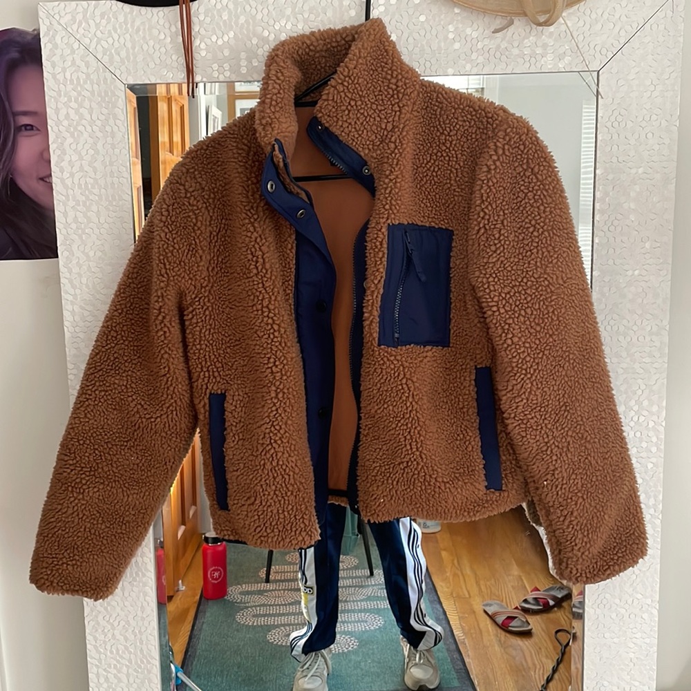 Abercrombie and Fitch cropped brown teddy jacket